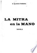 La mitra en la mano