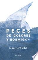 Peces de colores y hormigón