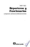 Reporteros y funcionarios