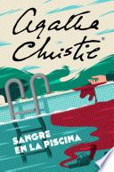Sangre en la piscina
